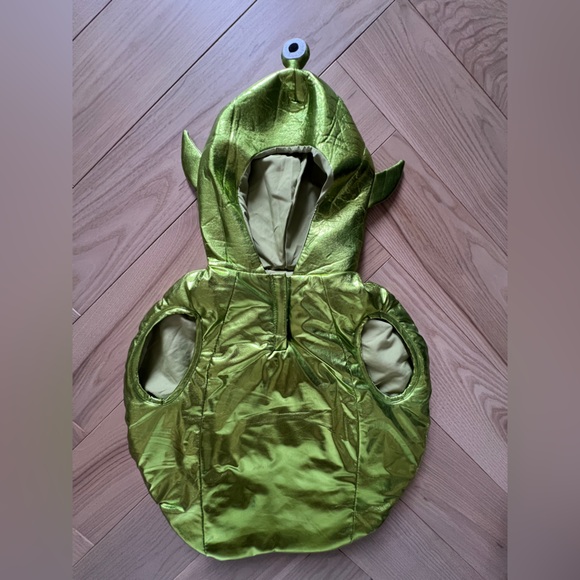 Zara kids Halloween Metallic Green Alien Costume. - Picture 4 of 6